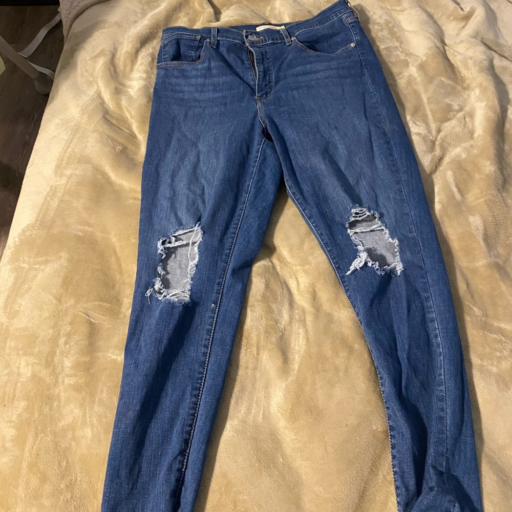 Levi High Wasted Jeans